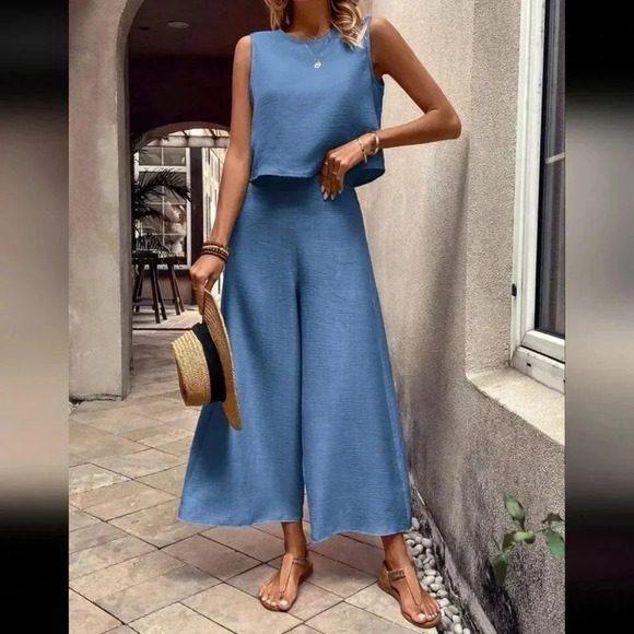 . Pants - Women's Solid Color Sleeveless Round Neck Top And Wide Leg Pants Two